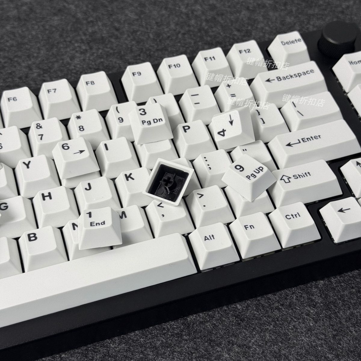 Minimalist Pure White Keycaps  - Gaming Keyboard Bundle 评论和价格